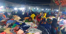 মৌলভীবাজারে ফুটপাতের শীতবস্ত্রই নিম্ন আয়ের মানুষের একমাত্র ভরসা