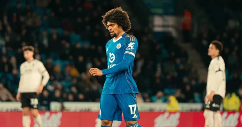 শেষ রক্ষা হবে তো? তৃতীয় স্তরে নামার মুখে হামজার লেস্টার