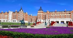 ছুটিতে শিক্ষার্থীদের ‘প্রেম করার’ আহ্বানে শোরগোল নেটপাড়ায়