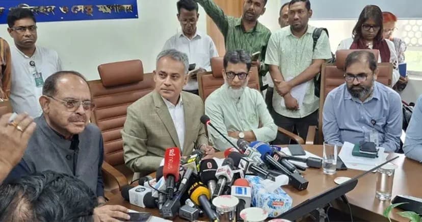 নির্ধারিত নতুন বাসভাড়া না মানলে কঠোর ব্যবস্থা: সেতুমন্ত্রী