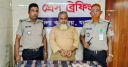 বাসে ও বাড়িতে তল্লাশিতে ৬২০০ পিস ট্যাপেন্টাডলসহ গ্রেপ্তার ১