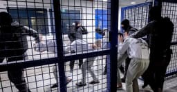 ইসরায়েলি কারাগারে ফিলিস্তিনিদের যৌন নির্যাতন, বাদ যায়নি শিশুরাও