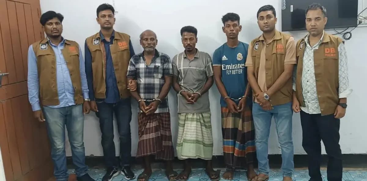 বাবা-ছেলে মিলে শ্যালকের পরিবারের চারজনকে গলাকেটে হত্যা, গ্রেফতার ৩