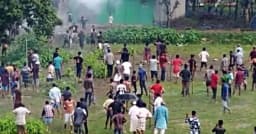 চেয়ারম্যানের পদ ঘিরে উত্তেজনা, সংঘর্ষে আহত পুলিশসহ ৫০