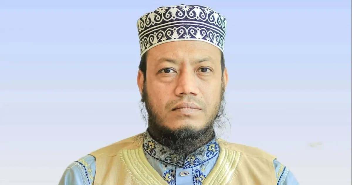 আচরণবিধি লঙ্ঘন: মুফতি আমির হামজাকে ১০ হাজার টাকা জরিমানা