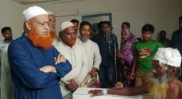 নাগরপুরে অসুস্থ শিক্ষার্থীদের দেখতে হাসপাতালে এমপি লাভলু