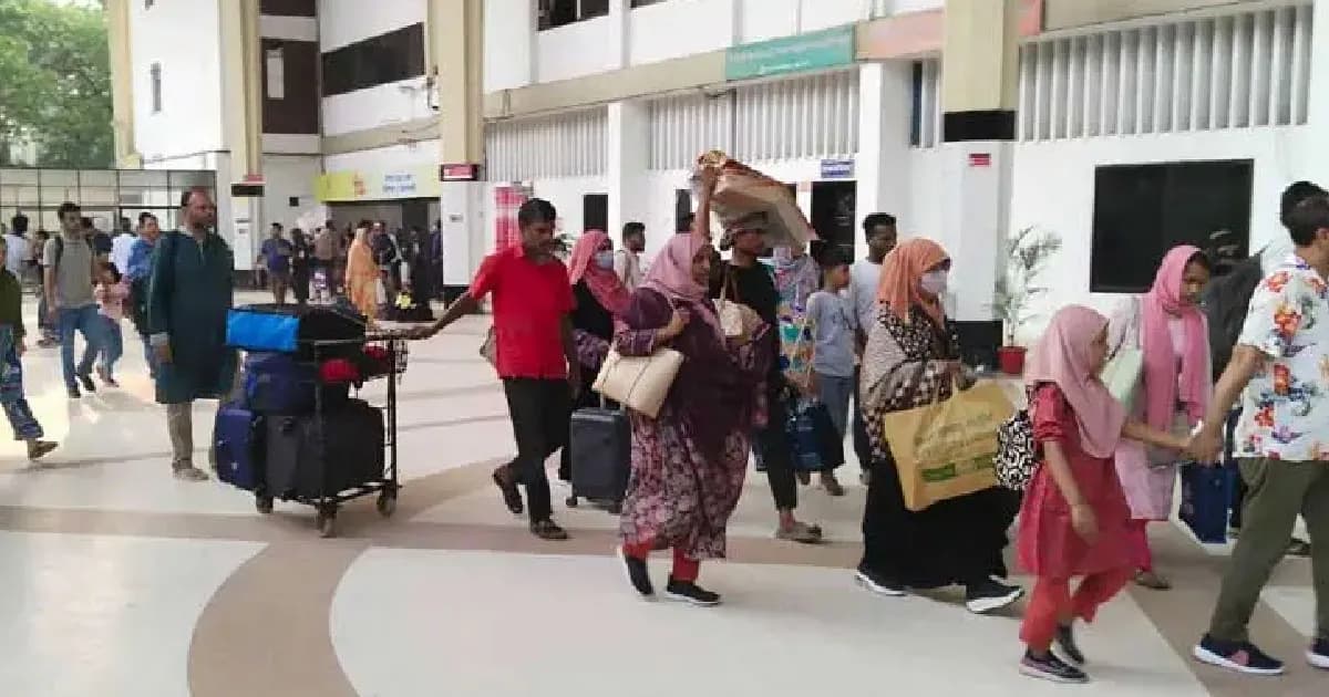 ঈদের ছুটি শেষে রাজধানীতে ফিরছেন কর্মজীবীরা