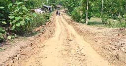 সরকারি সড়ক নিয়ে দ্বন্দ্ব, শেরপুরে মুখোমুখি দুই পক্ষ