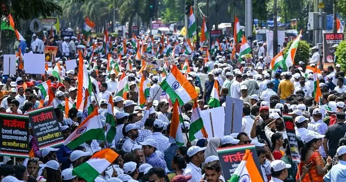 ভারতজুড়ে তীব্র হচ্ছে আন্দোলন, রাজপথে হাজারো বিক্ষোভকারী