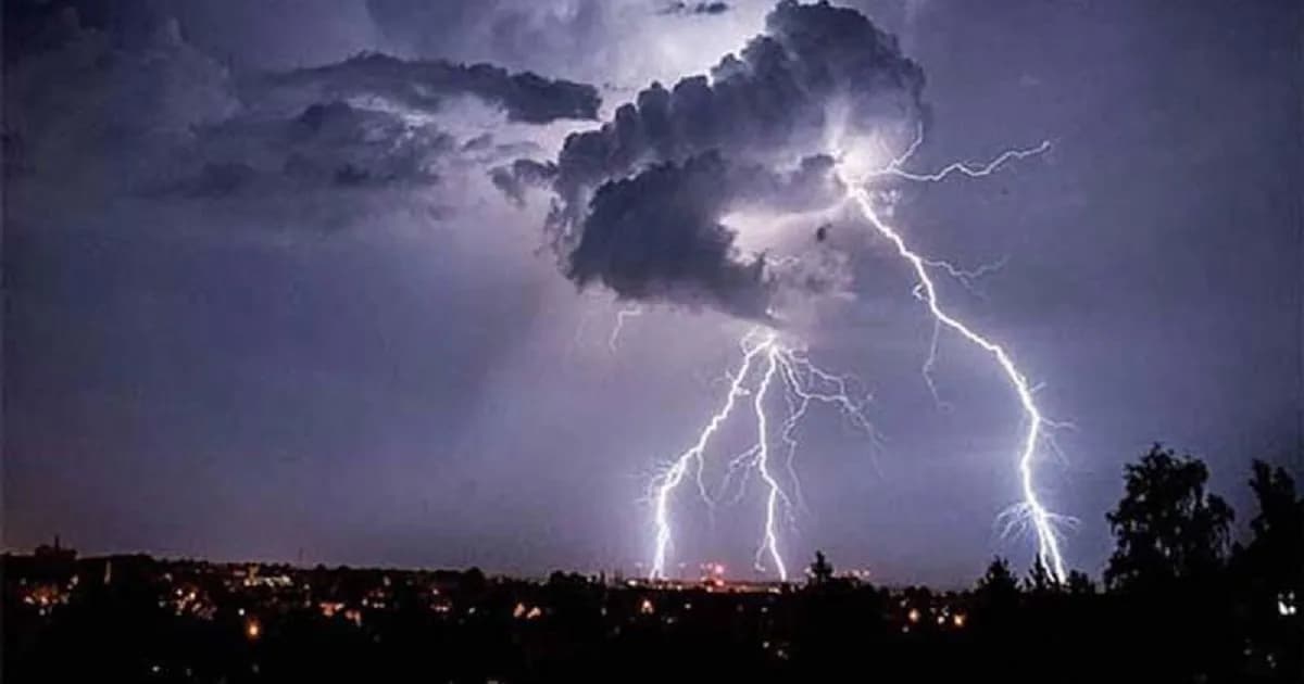 ছয় জেলায় বজ্রপাতের তাণ্ডব, প্রাণ হারালেন ১২ জন