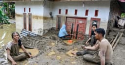 ইন্দোনেশিয়া, শ্রীলঙ্কা ও থাইল্যান্ডে বন্যায় নিহতের সংখ্যা ১৮০০ ছুঁইছুঁই