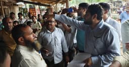 দামুড়হুদায় ভুয়া পশু চিকিৎসক আটক, ১০ হাজার টাকা জরিমানা