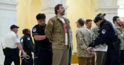 ইরান যুদ্ধবিরোধী বিক্ষোভে যুক্তরাষ্ট্রে আটক ৬০ সাবেক সেনা