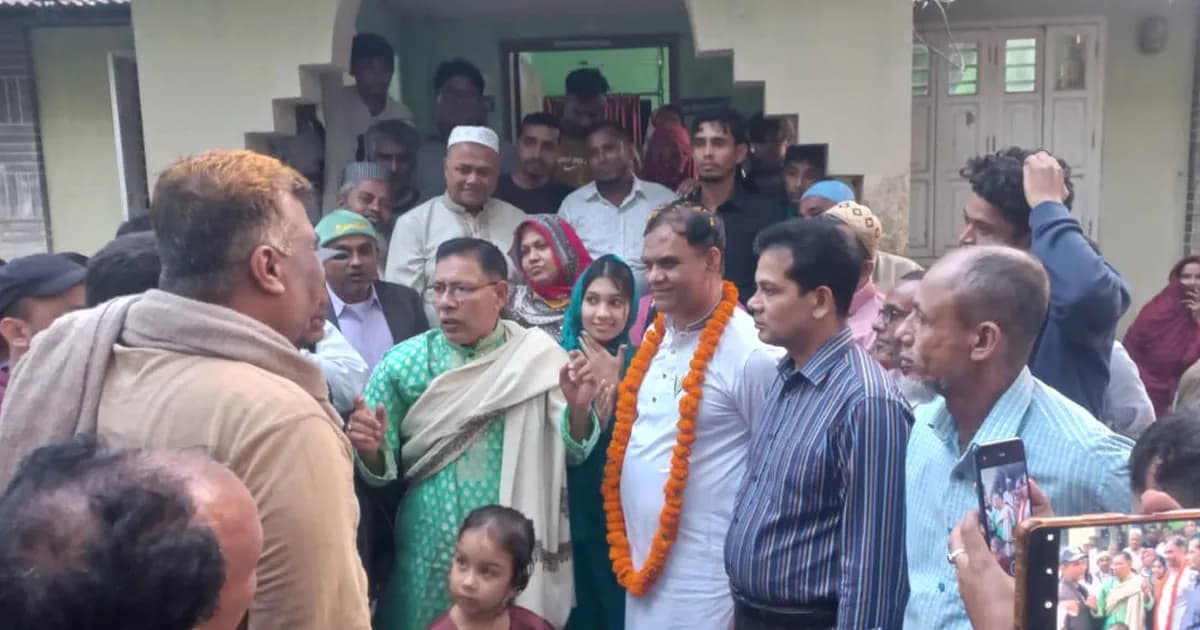 শরীয়তপুরে বিএনপিতে যোগ দিলো আ. লীগের অর্ধশত নেতাকর্মী