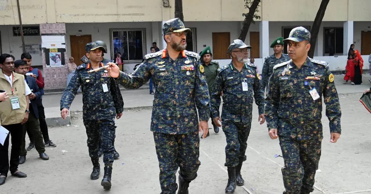 রাজধানীর ভোটকেন্দ্র পরিদর্শনে আনসার-ভিডিপি মহাপরিচালক