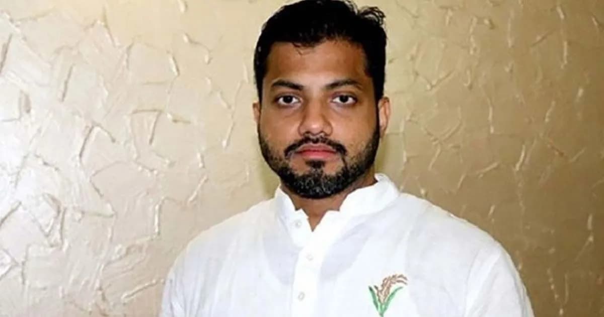 ঢাকা-৬ আসনে ধানের শীষ প্রতীক পেলেন ইশরাক হোসেন