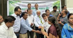 এ্যাব-মালয়েশিয়ান চেম্বারের যৌথ উদ্যোগে গাছের চারা বিতরণ