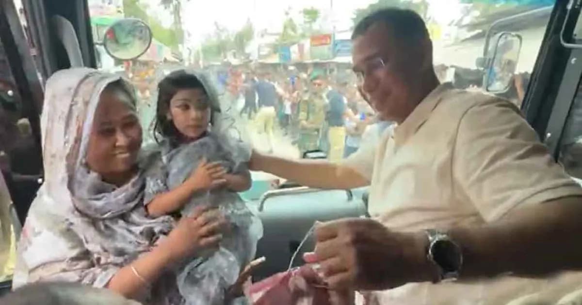 ছোট্ট শিশুর সঙ্গে প্রধানমন্ত্রী তারেক রহমানের খুনসুটি