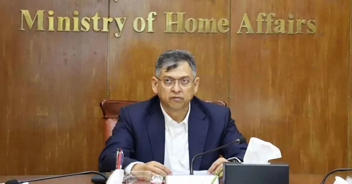 ঢাকাসহ সারাদেশে সাঁড়াশি অভিযান ঘোষণা স্বরাষ্ট্রমন্ত্রীর