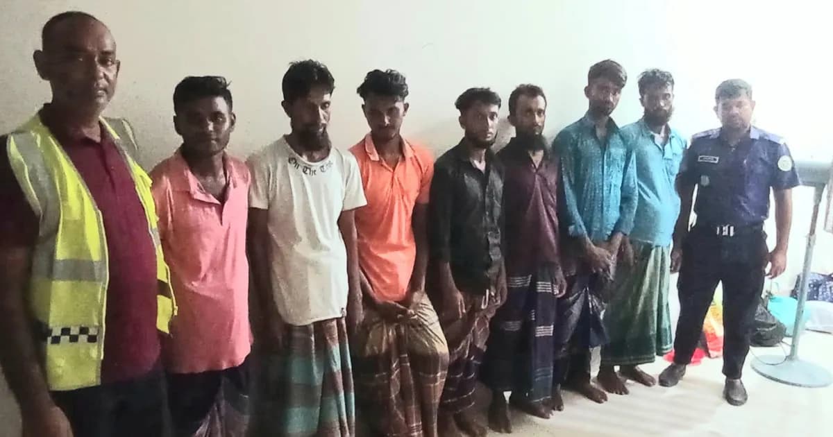 বাউফলে মা ইলিশ সংরক্ষণ অভিযানে ১৫ জেলে আটক