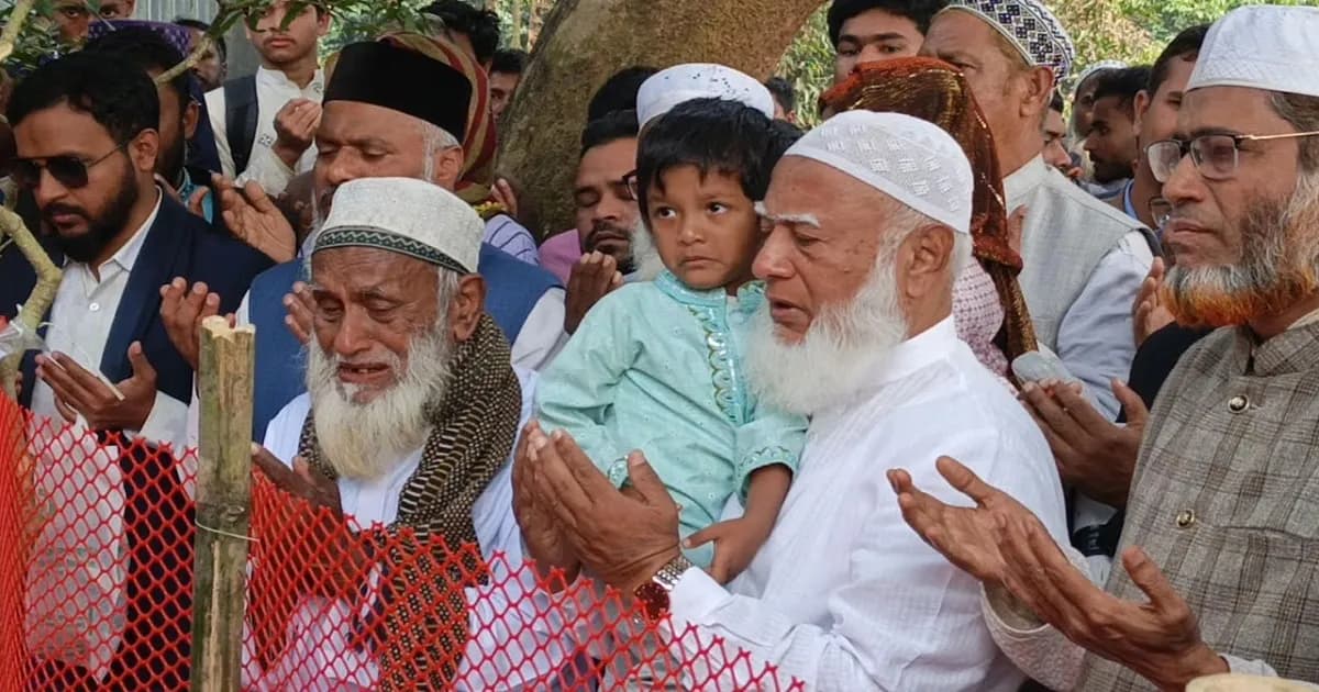 নিহত জামায়াত নেতার কবর জিয়ারত করলেন ডা. শফিকুর রহমান