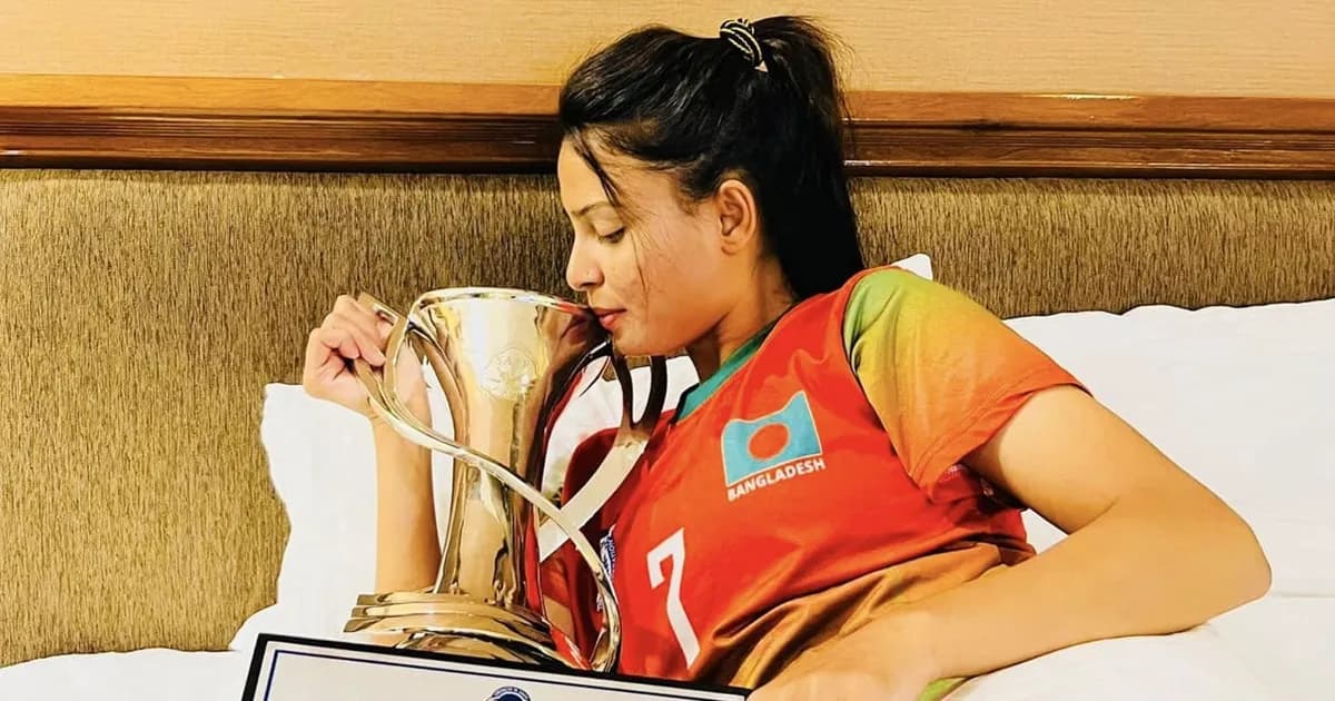 নেপালে খেলতে যাচ্ছেন বাংলাদেশি মিডফিল্ডার সানজিদা