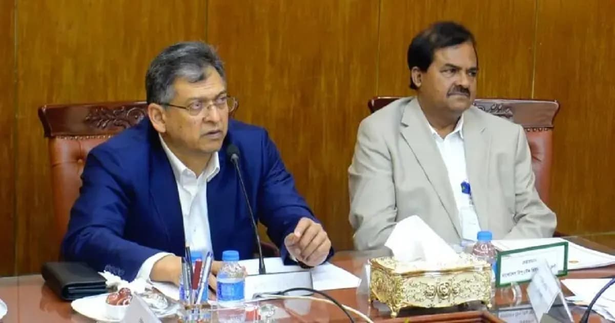 চাঁদাবাজ-সন্ত্রাসীদের ধরতে অভিযান আরও কঠোর হবে: স্বরাষ্ট্রমন্ত্রী