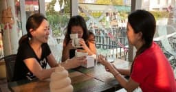 অদ্ভুত থিমে ভিন্ন স্বাদ, রেস্টুরেন্টে বিক্রি হয় ‘মল’