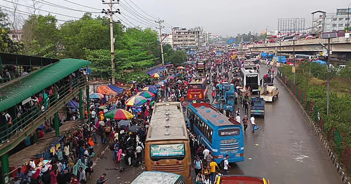 ২০ কিমি যানজটে অচল গাজীপুর, বৃষ্টিতে বেড়েছে ভোগান্তি