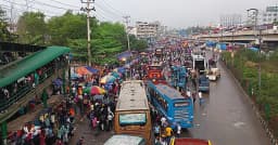 ২০ কিমি যানজটে অচল গাজীপুর, বৃষ্টিতে বেড়েছে ভোগান্তি