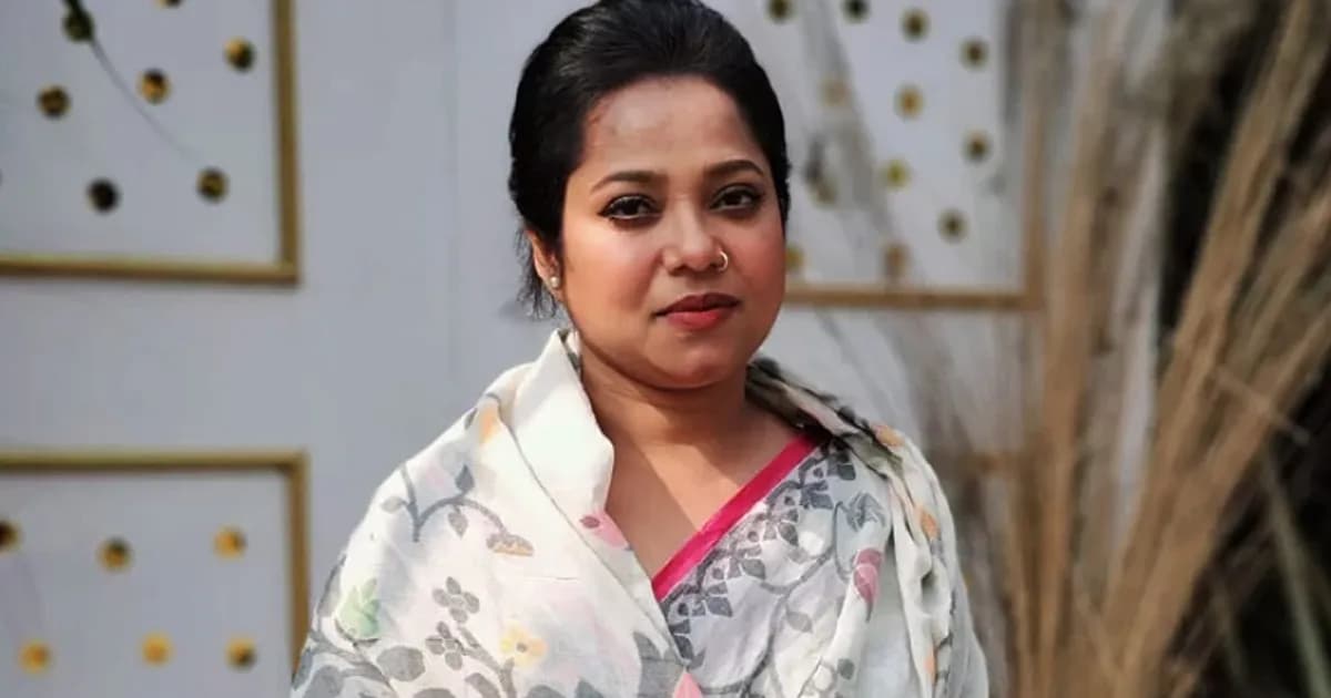 পরকীয়ার অভিযোগের বিষয়ে যা বললেন ডলি সায়ন্তনী