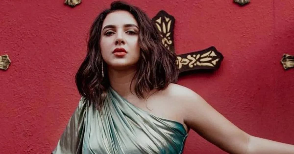 আমাকে অনেকে লেডি সুপারস্টার বলে: শুভশ্রী গাঙ্গুলী