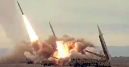 যুদ্ধবিরতি নিয়ে অনাগ্রহী ইরান, আরও তীব্র করছে ক্ষেপণাস্ত্র হামলা