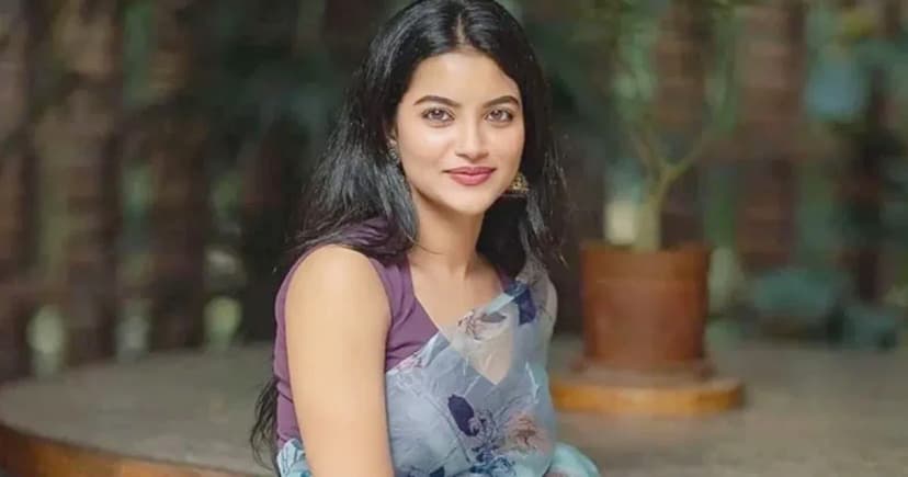 নিজের ফেসবুক অ্যাকাউন্ট ডিলিট করতে চান নাজিফা তুষি