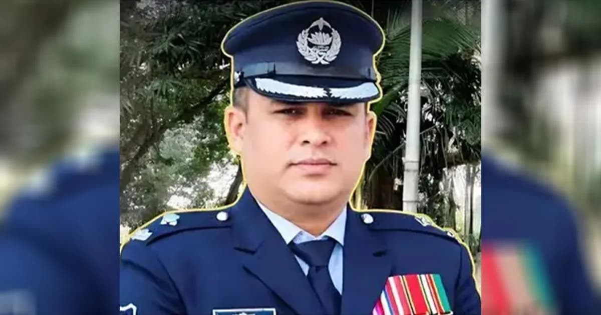 ‘শেখ হাসিনা ডিসেম্বরে দেশে ফিরলে কিছু হবে না’ বলা সেই ওসি প্রত্যাহার