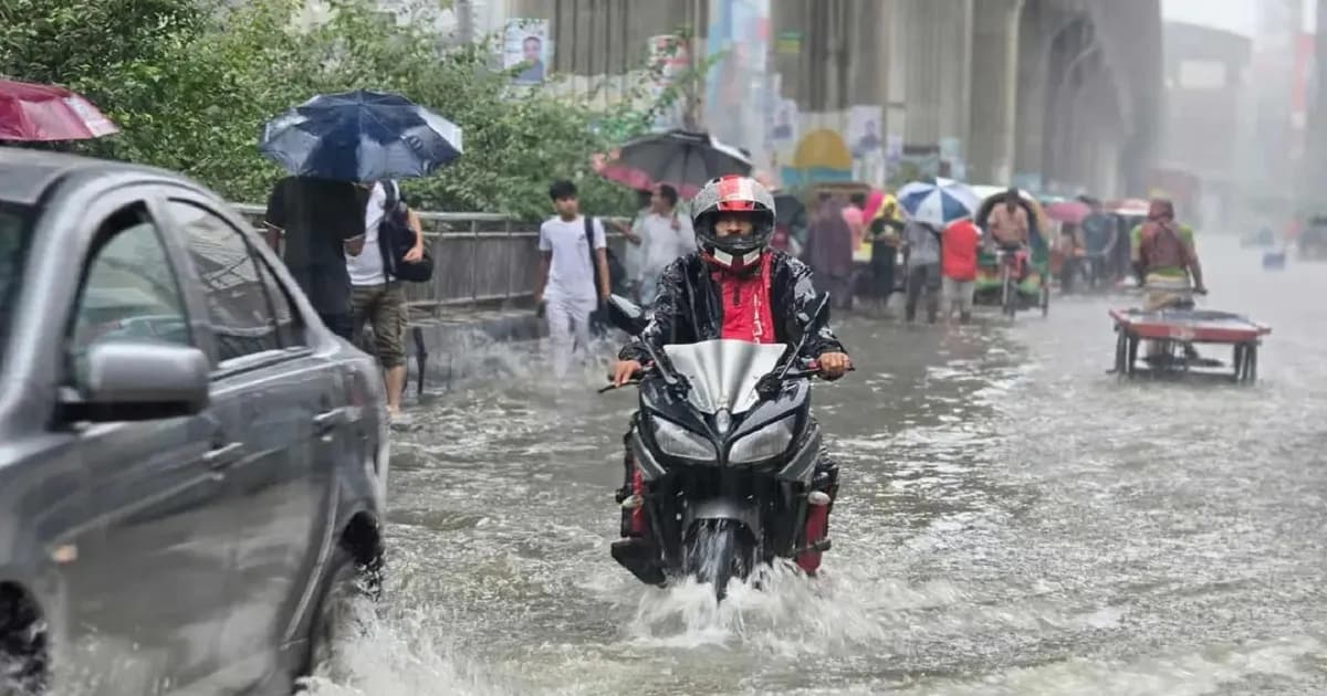 সোমবারও ঢাকায় ভারী বৃষ্টির পূর্বাভাস, বাড়তে পারে জনদুর্ভোগ
