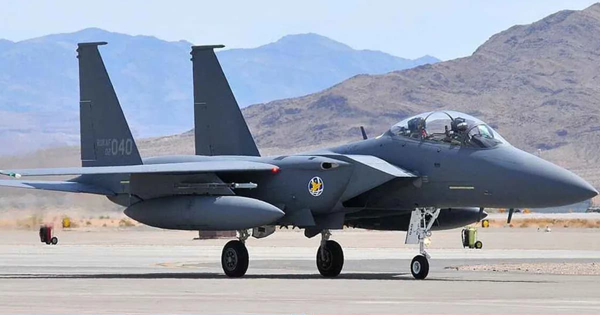 সেলফি তোলায় ব্যস্ত পাইলট, যুদ্ধবিমান সংঘর্ষে ক্ষতি ৬ লাখ ডলার