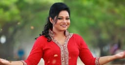 ড্রাইভারের সঙ্গে ‘পরকীয়াতে’ জড়িয়েছিলেন ডলি সায়ন্তনী