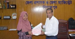 ডিসির দেওয়া পড়ায় স্কুলের একমাত্র জিপিএ-৫ জয়ী সাদিয়া
