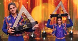 নাপিতের কাজ ছেড়ে নাচে বাজিমাত, জিতলেন ১৫ লাখ রুপি