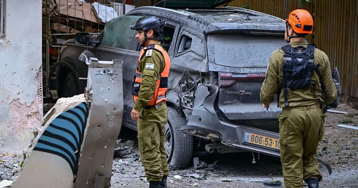 ট্রাম্পের ভাষণ শেষ না হতেই ইসরায়েলে ইরানের ক্ষেপণাস্ত্র হামলা