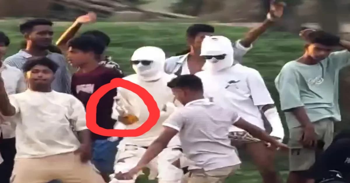 দুর্ঘটনার পরও থামছে না উচ্ছৃঙ্খলতা, তুরাগে নৌকায় মাদক ও নাচানাচি