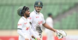 শান্ত-মুমিনুলের উপর ভর করে ১২০ রানের লিড বাংলাদেশের