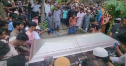 দাদা-দাদির পাশেই শেষ ঠিকানা হলো যুক্তরাষ্ট্রে নিহত বৃষ্টির