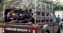 ঈদযাত্রা রাজধানীর গুরুত্বপূর্ণ পয়েন্টে বিজিবি মোতায়ন