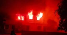 সাবেক নৌ প্রতিমন্ত্রী খালিদ মাহমুদের বাড়িতে আগুন