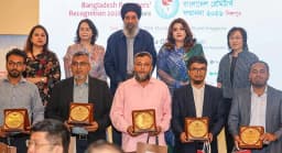 সিঙ্গাপুরে ন্যাশনাল ব্যাংকের পাঁচ প্রবাসী রেমিটারকে সম্মাননা