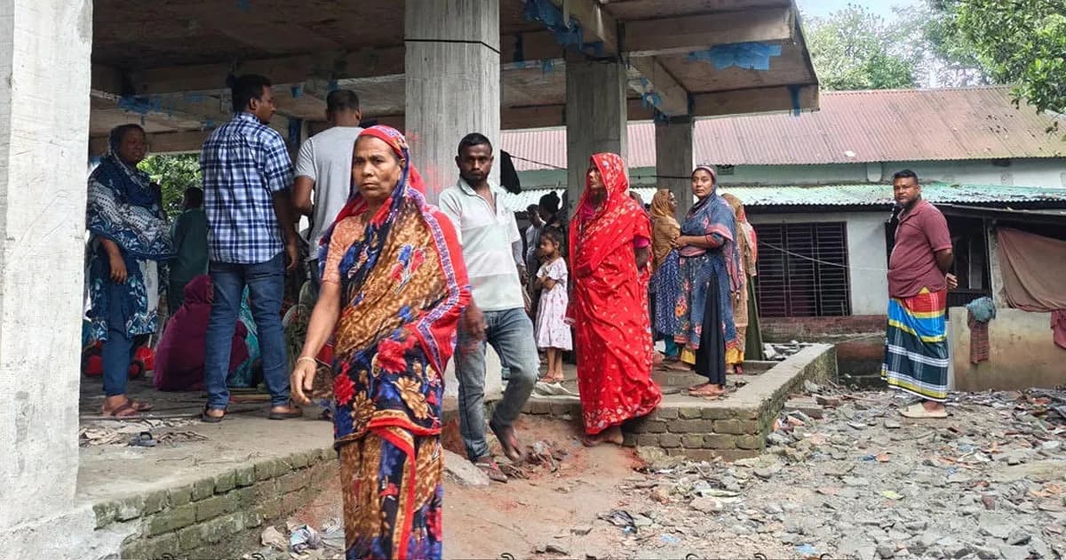 কালীগঞ্জে ডাকাতিতে বাধা দেওয়ায় গৃহবধূকে কুপিয়ে হত্যা