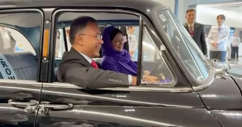 স্ত্রীকে নিয়ে টয়োটার প্রথম প্রাইভেটকারে উঠলেন প্রধানমন্ত্রী তারেক রহমান
