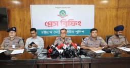 চট্টগ্রামে ইন্টারনেট সেবাদানকারী প্রতিষ্ঠানে হামলা, গ্রেফতার ৮